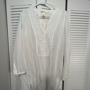 Long sleeve white shirt